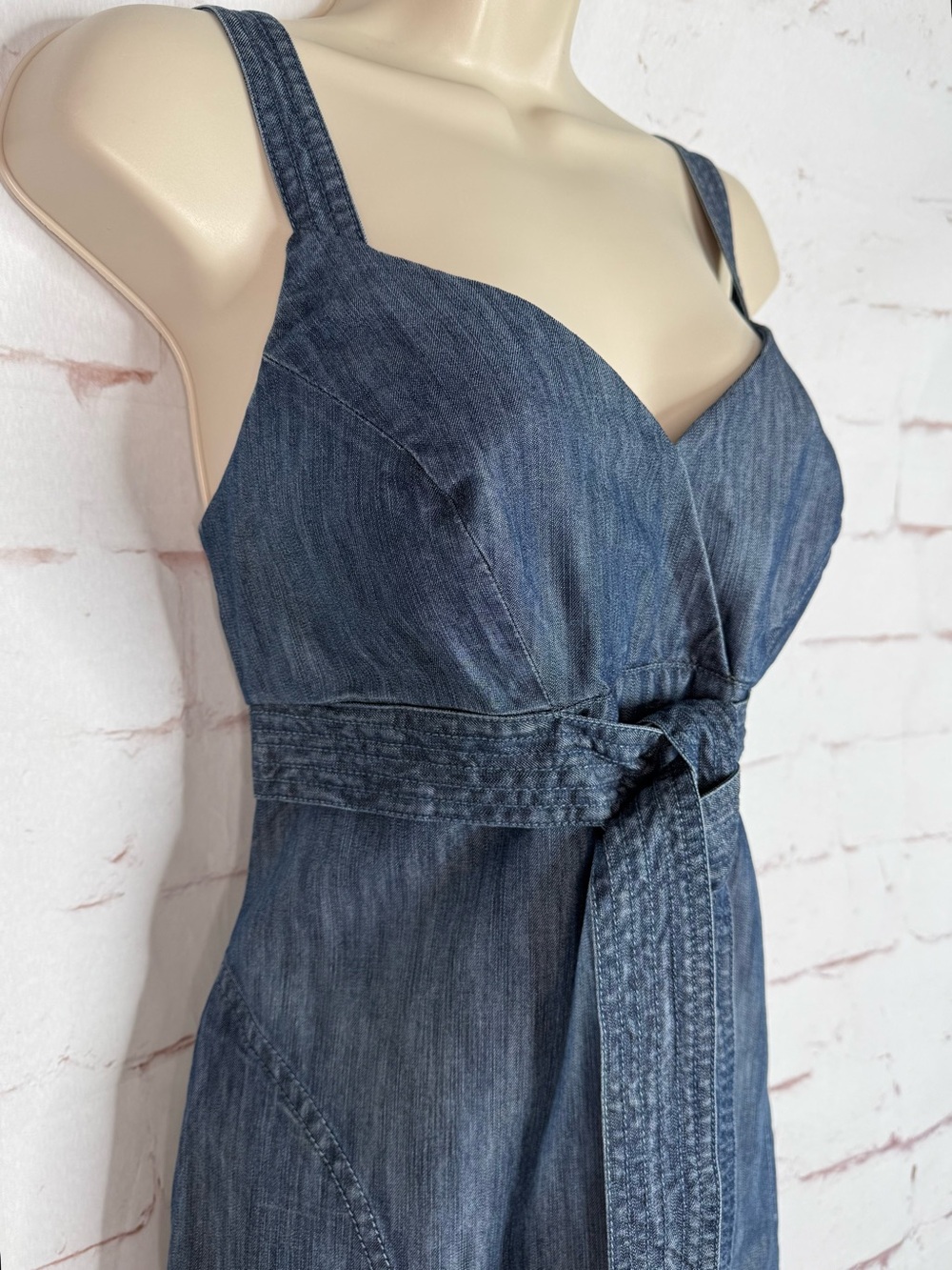 ANTHROPOLOGIE LEVEL 99 Sleeveless Dark Wash Denim Size 12 Dress Sundress - Picture 5 of 16